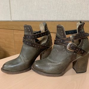 Freebird Rainbow boots